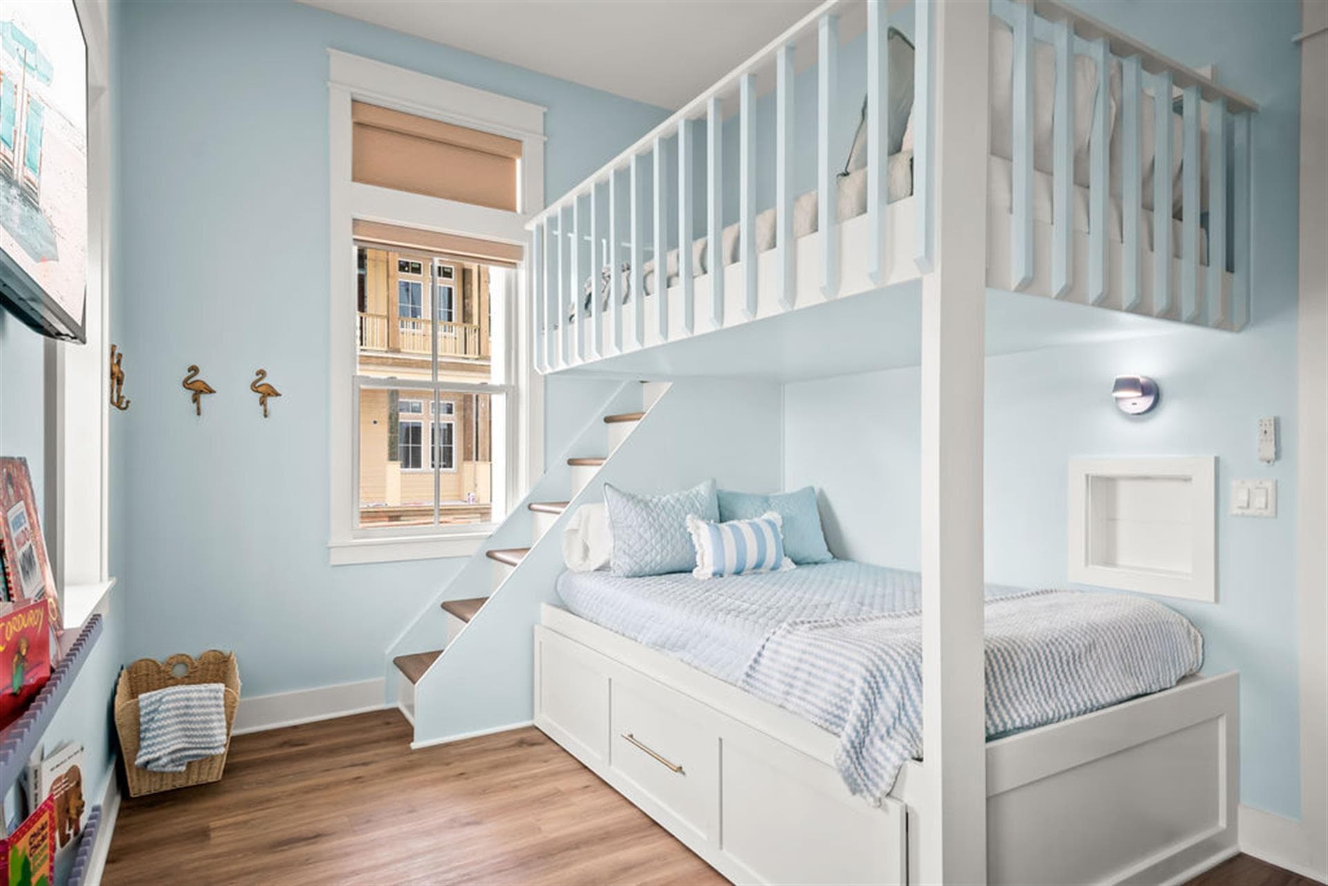 Ocean Paradise - Image 36