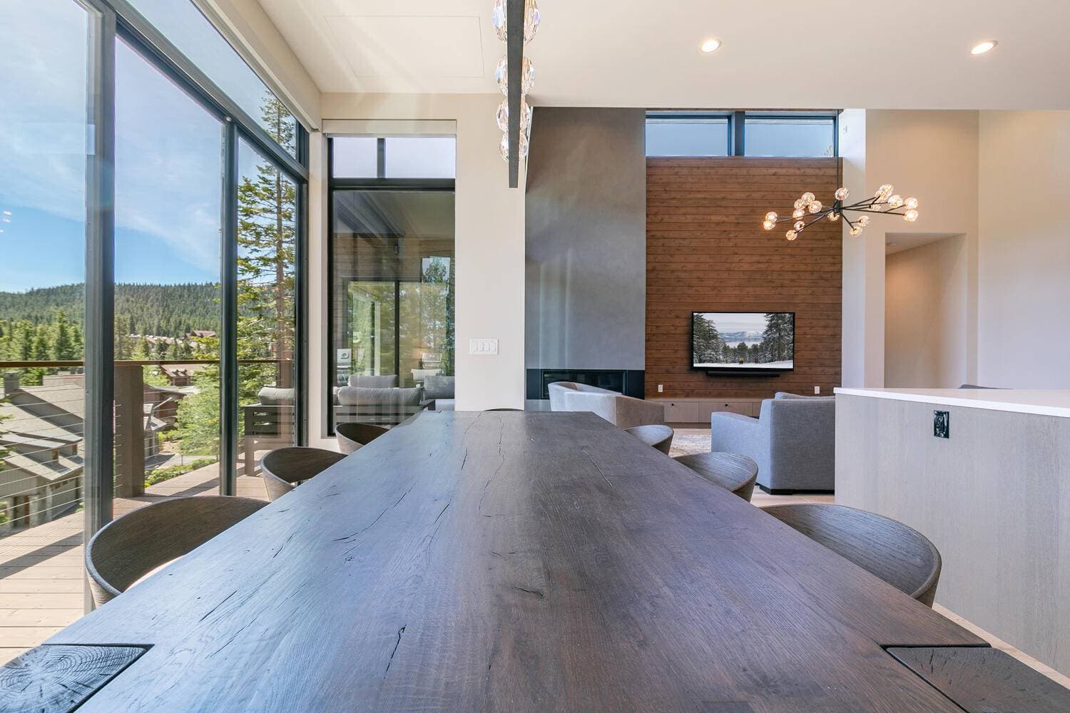 Larkspur Luxe - Image 8