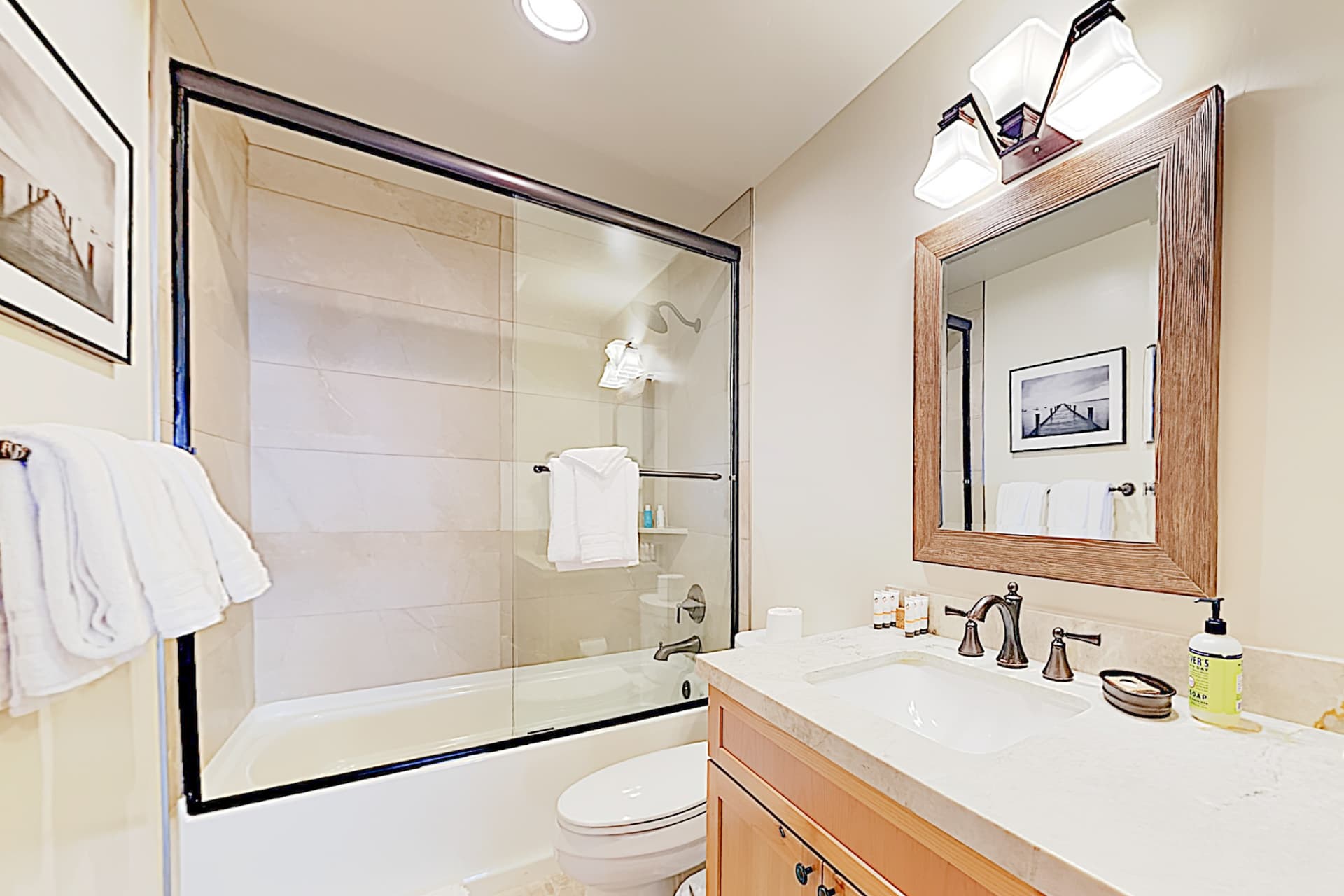 Luxury Mountain Retreat House - Image 17