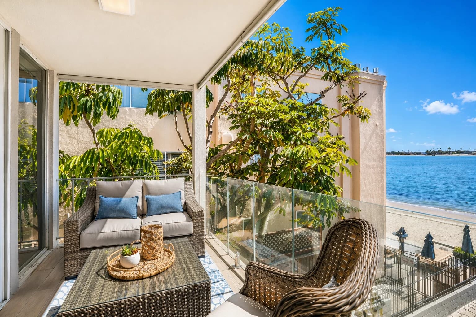 Riviera Bay Dreams - Image 2