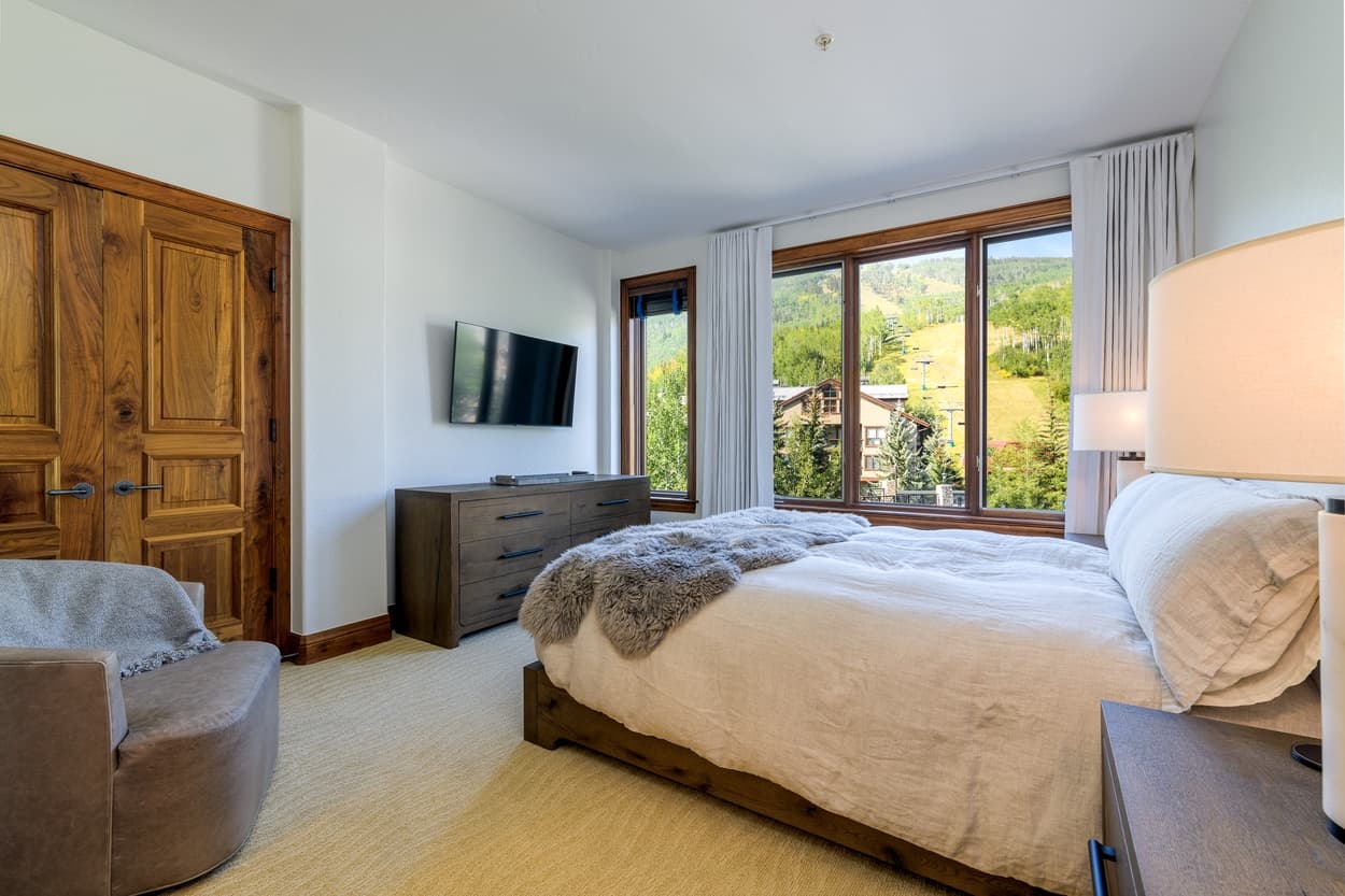 Sunshine Chalet at One Beaver Creek - Image 26