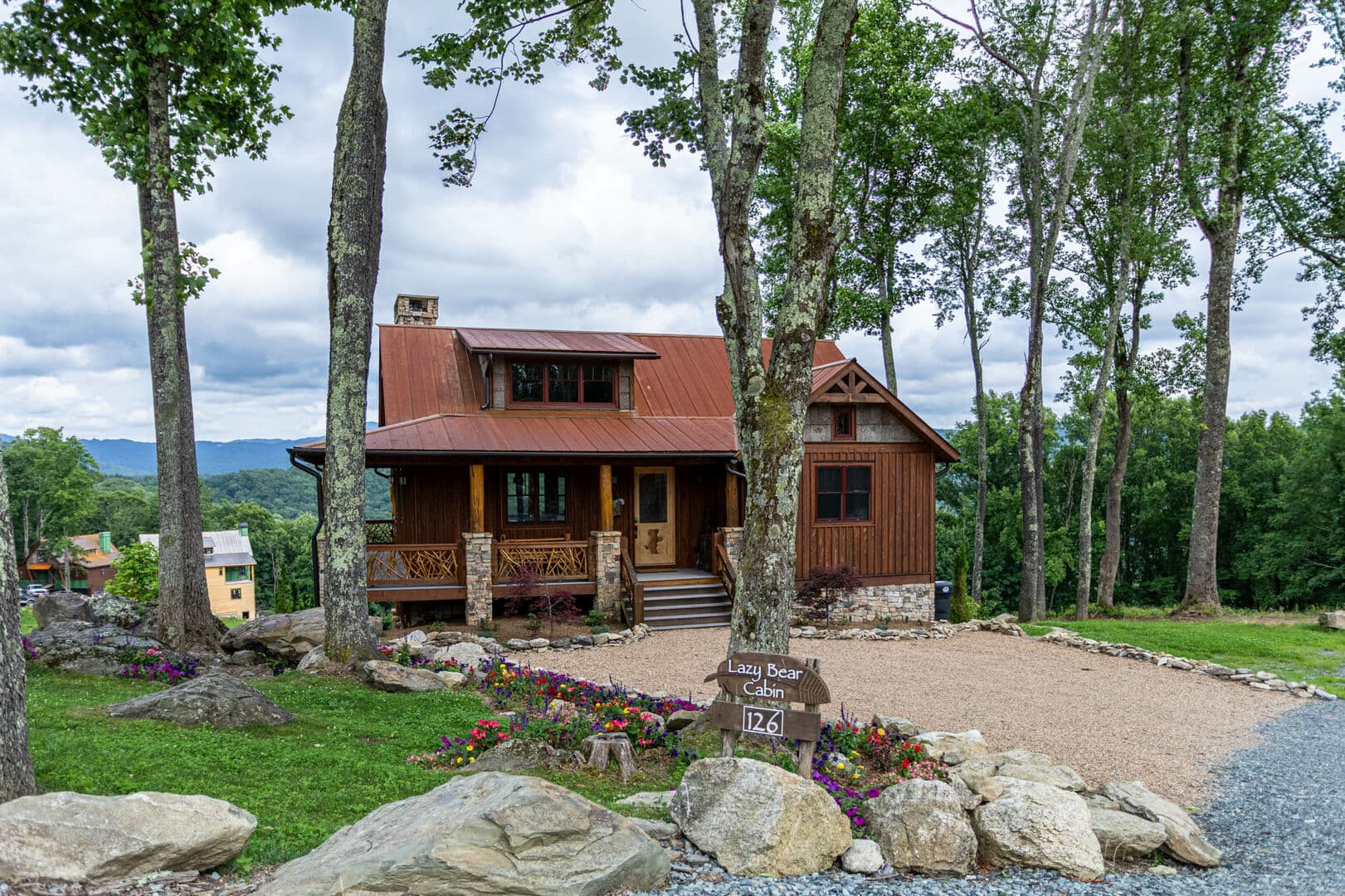 Lazy Bear Home - Image 34