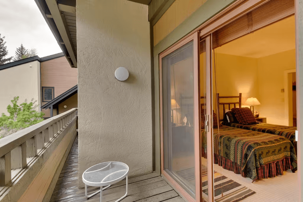 Wildflower Luxury - Image 28