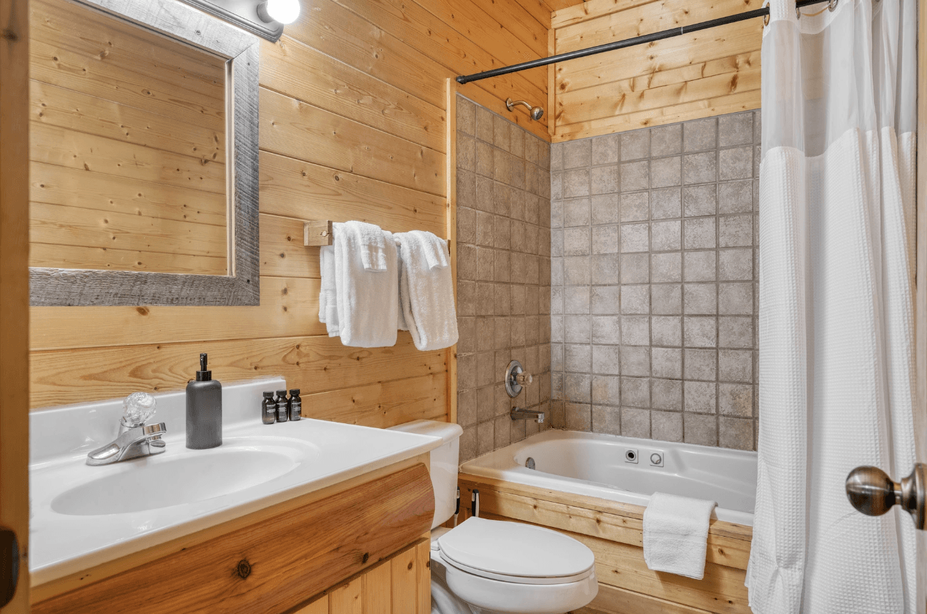 Brookshore Enclave - Image 16