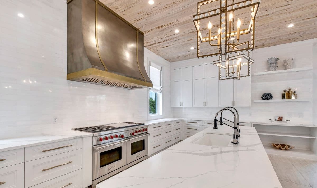 Sapphire Shores - Image 30