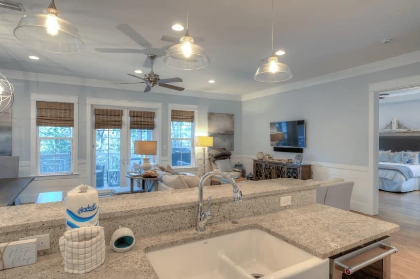 No Shady Beaches - Image 5