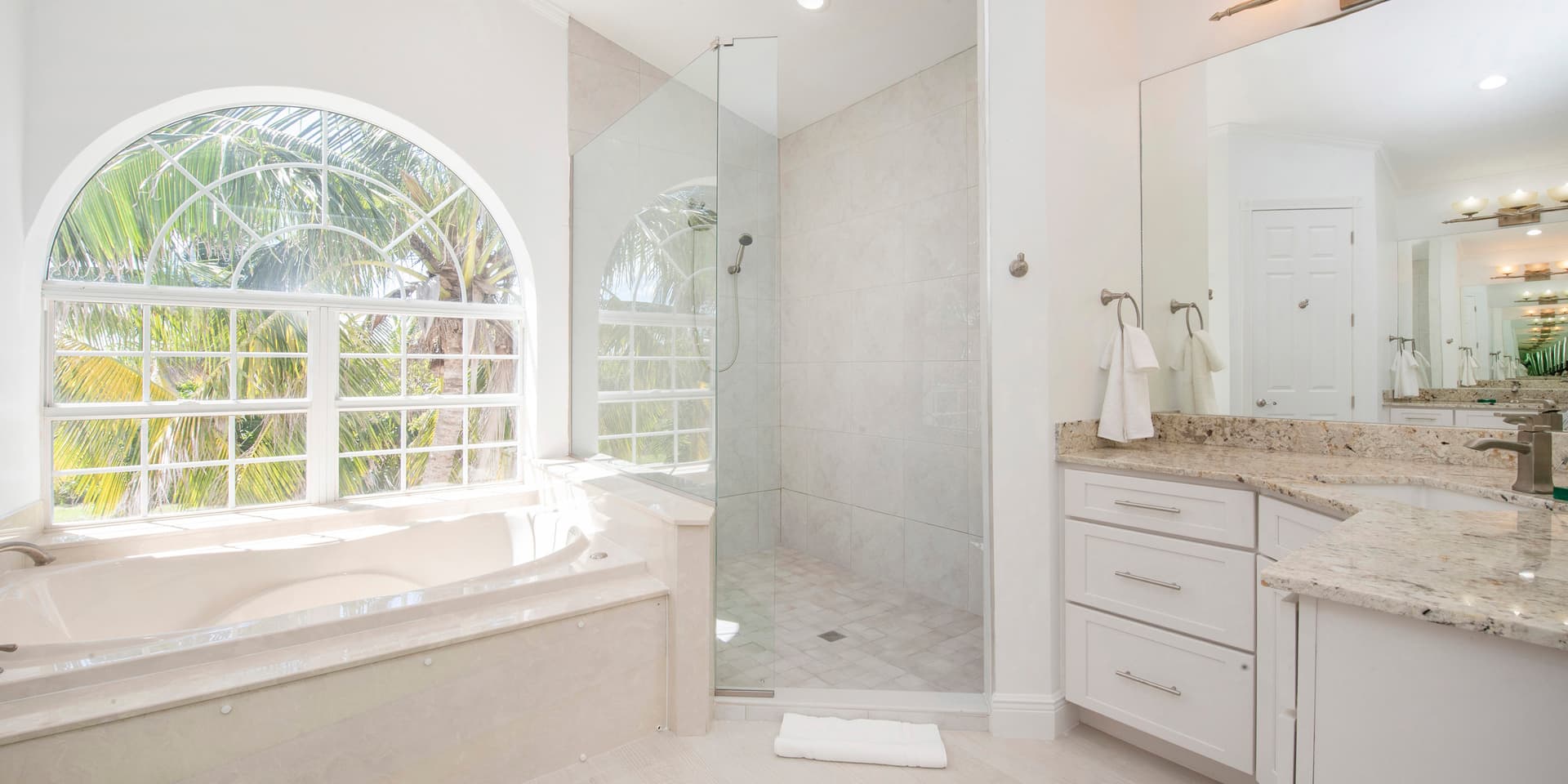 Iggy Blue - Image 18