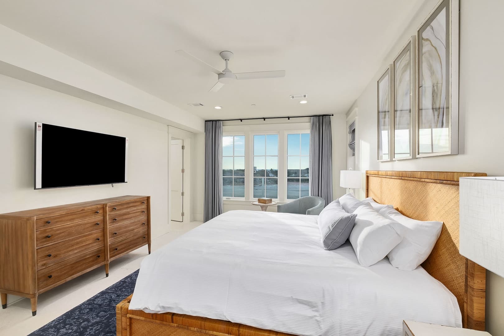 Emerald Le Luxe - Image 19