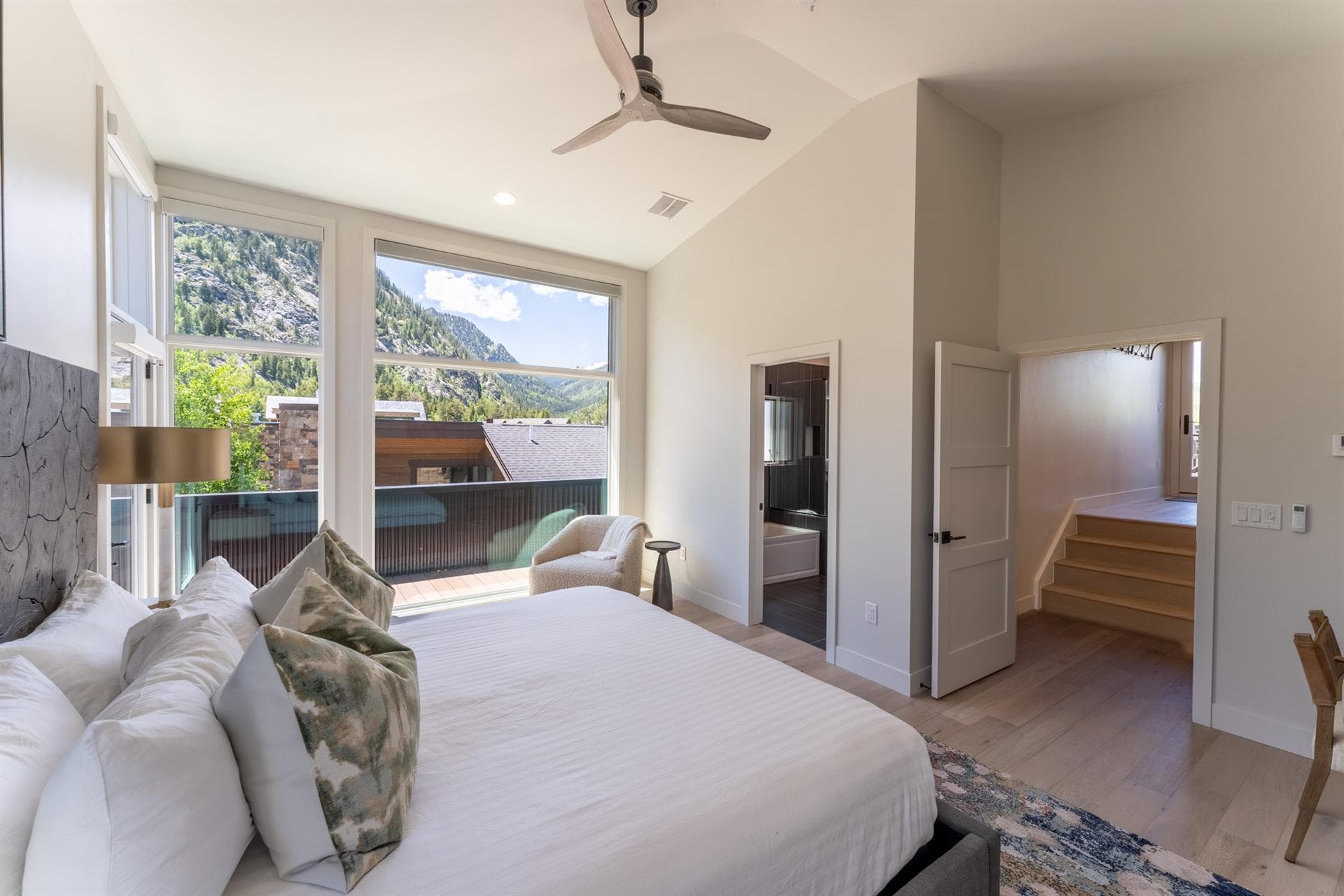 Frisco Aly - Image 36