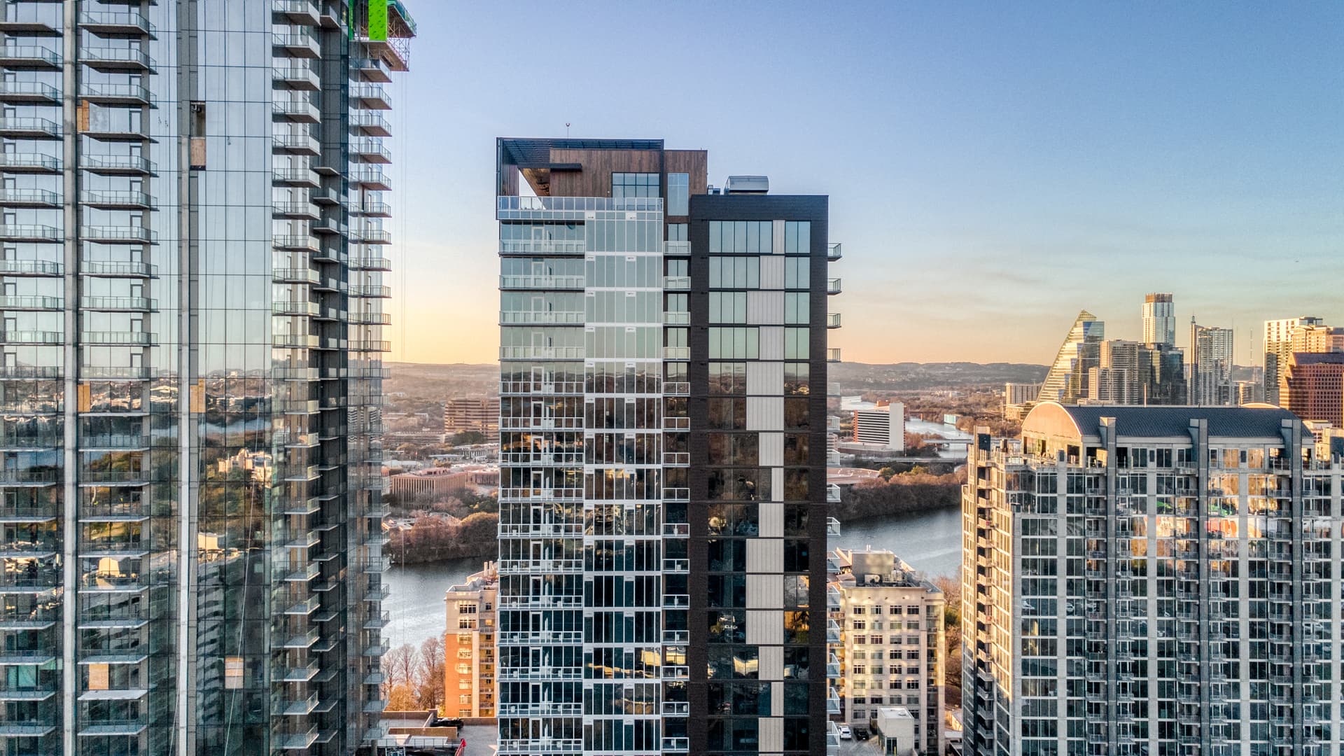 Cedar Door - Image 10