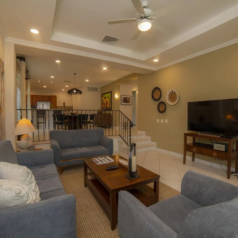 Colina Condo #8 - Image 1