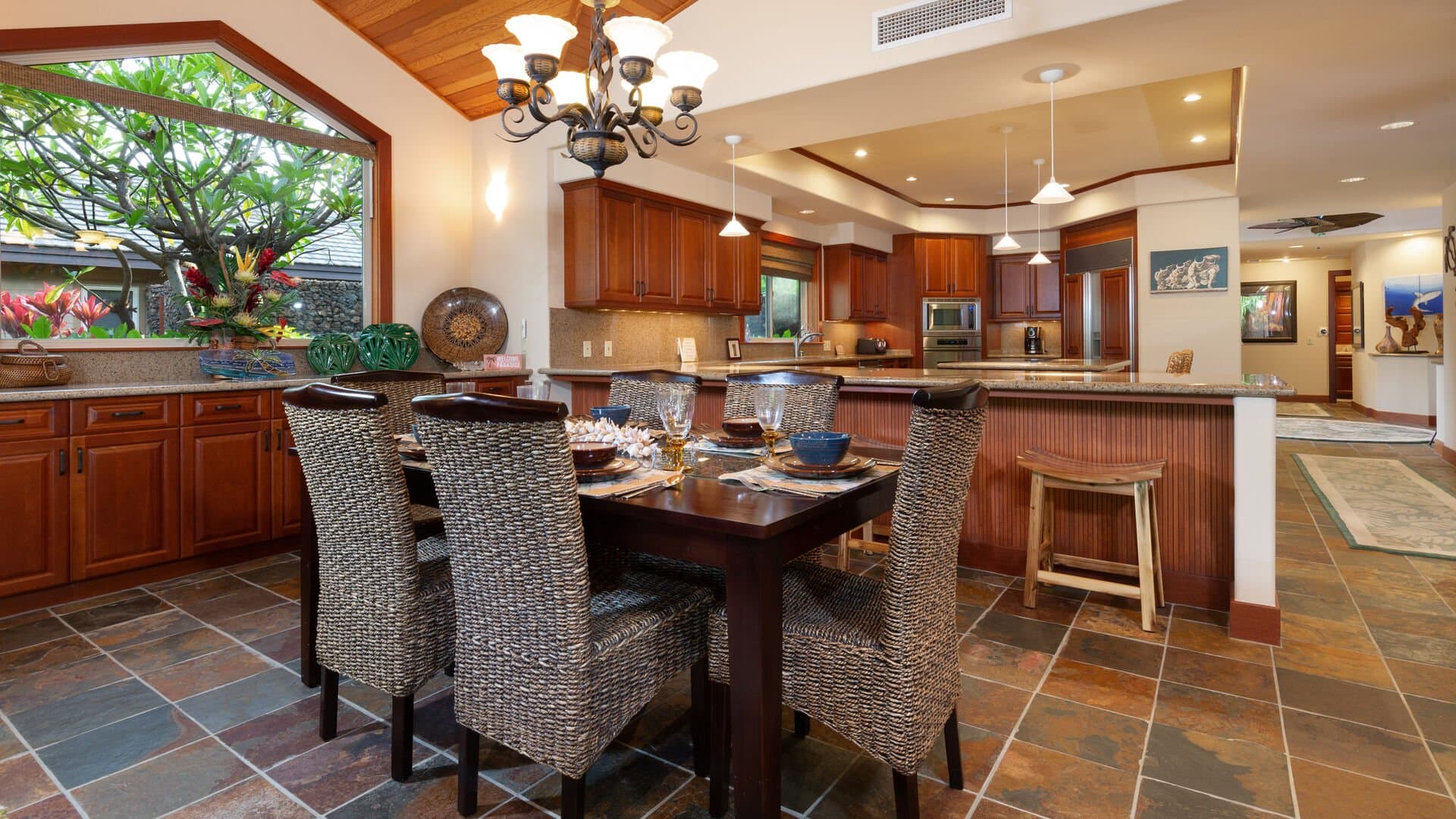 Hale Kanani - Image 5