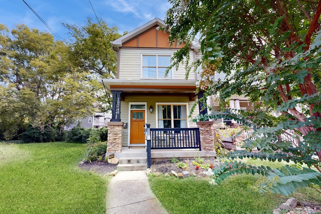 Music City Getaway - Image 1