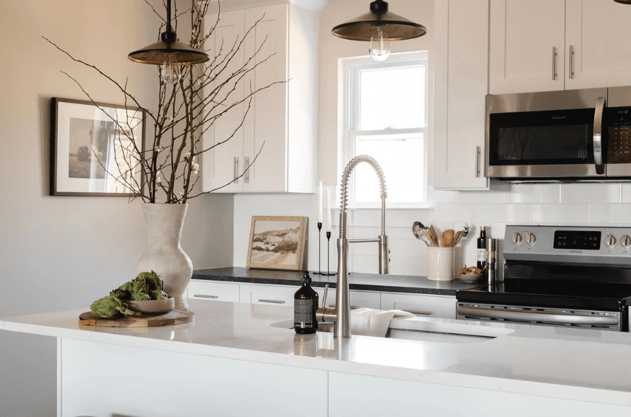 Rhett Residence - Image 13