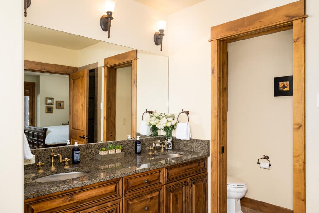 Mountain Loop Home - Image 11