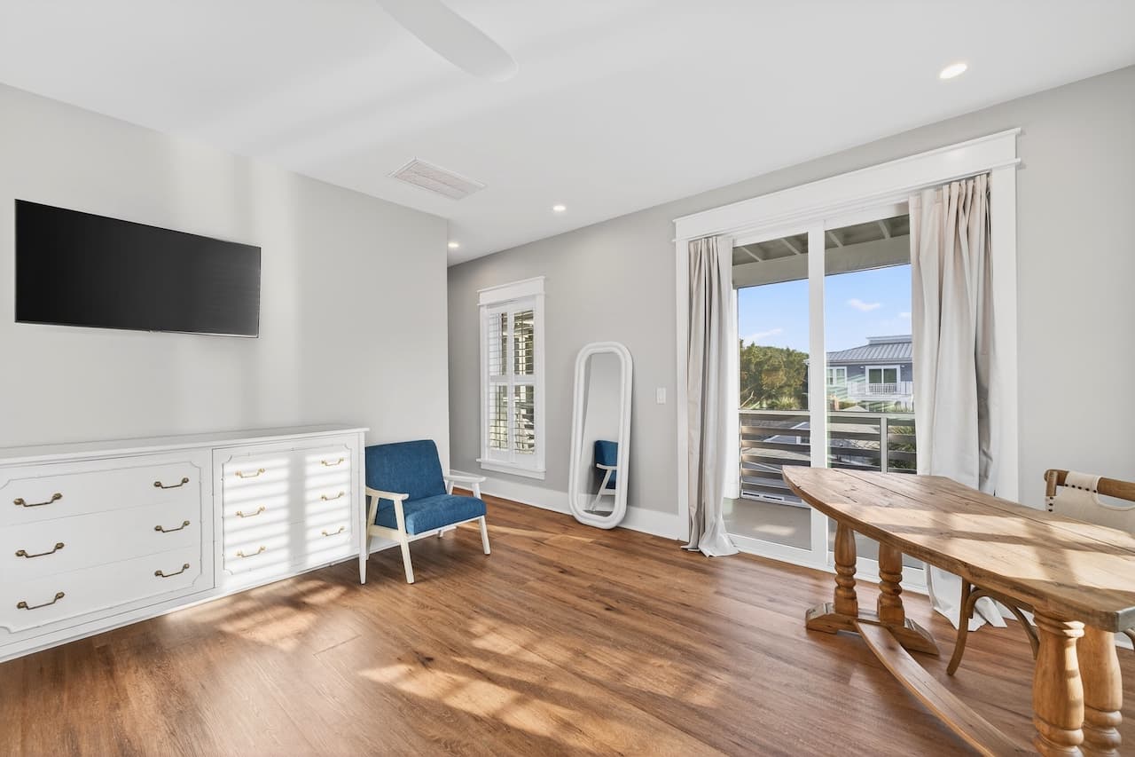 Southern Grace - Image 19