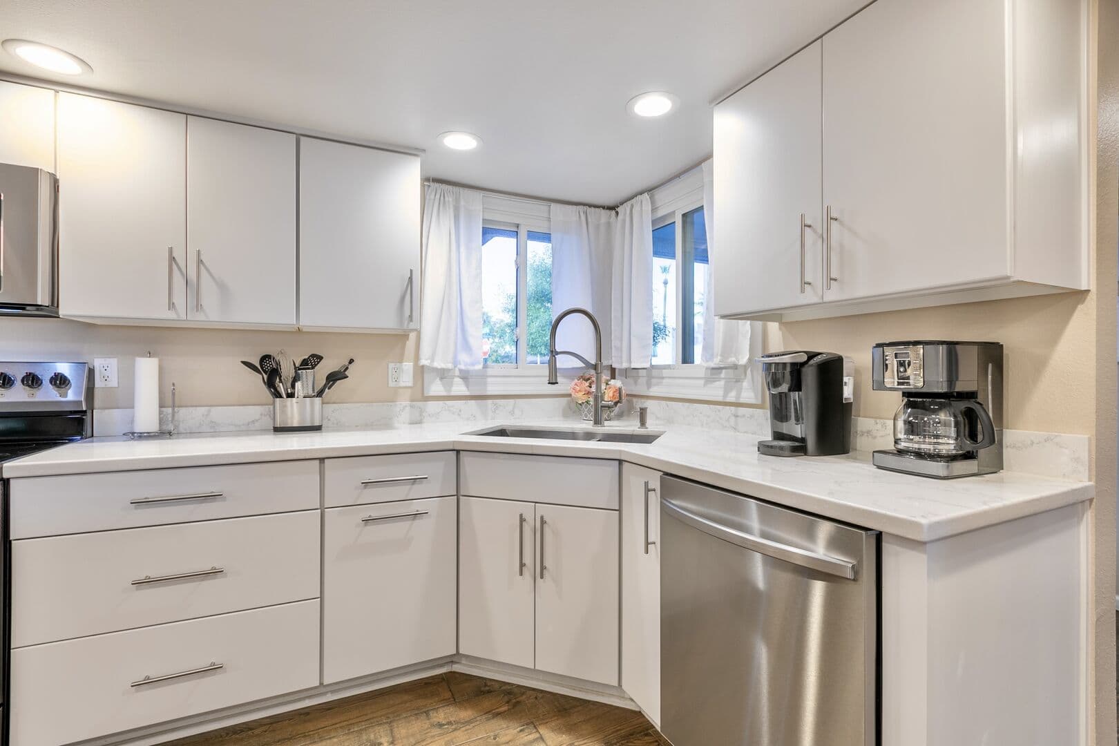 Paradise Escape - Image 13