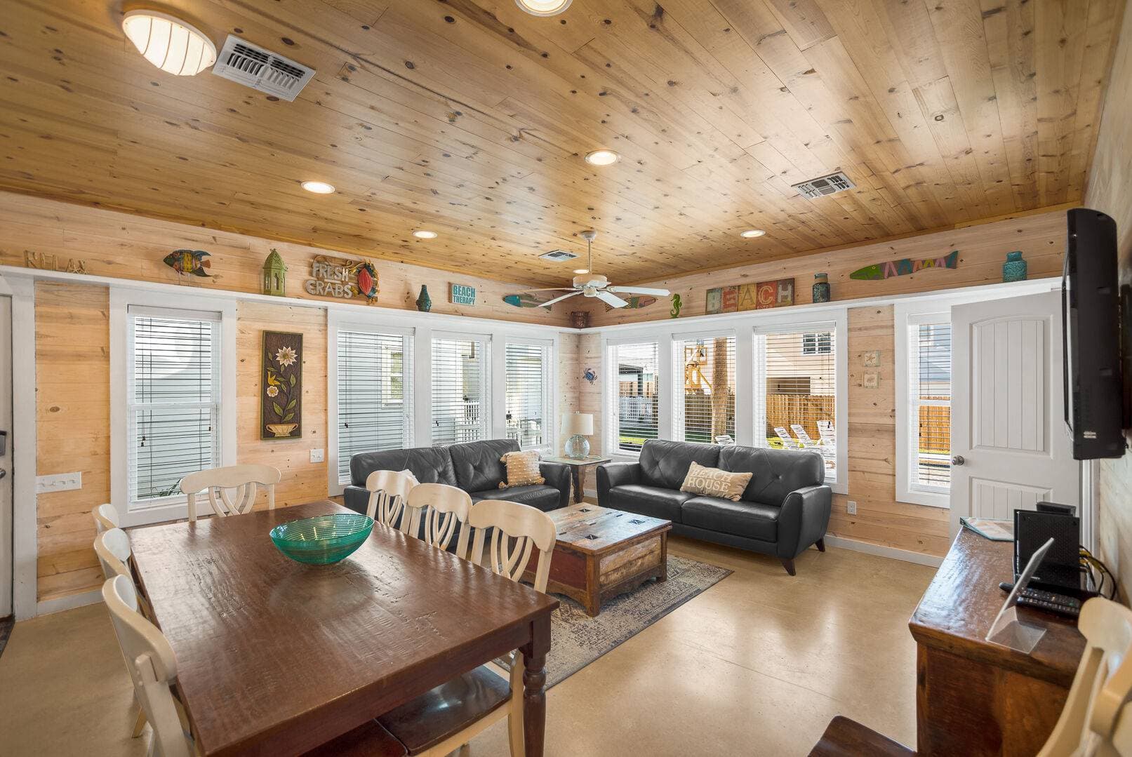 Island Time Cottage - Image 4