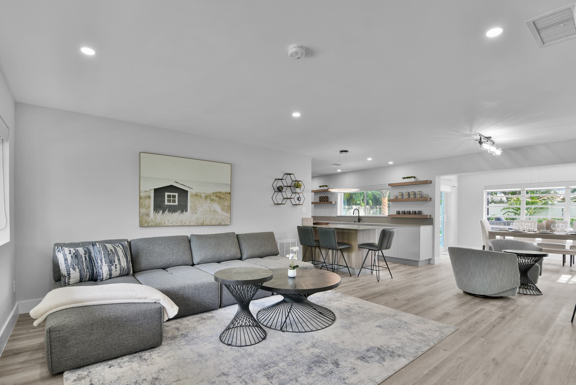 Bluebird House - Image 3