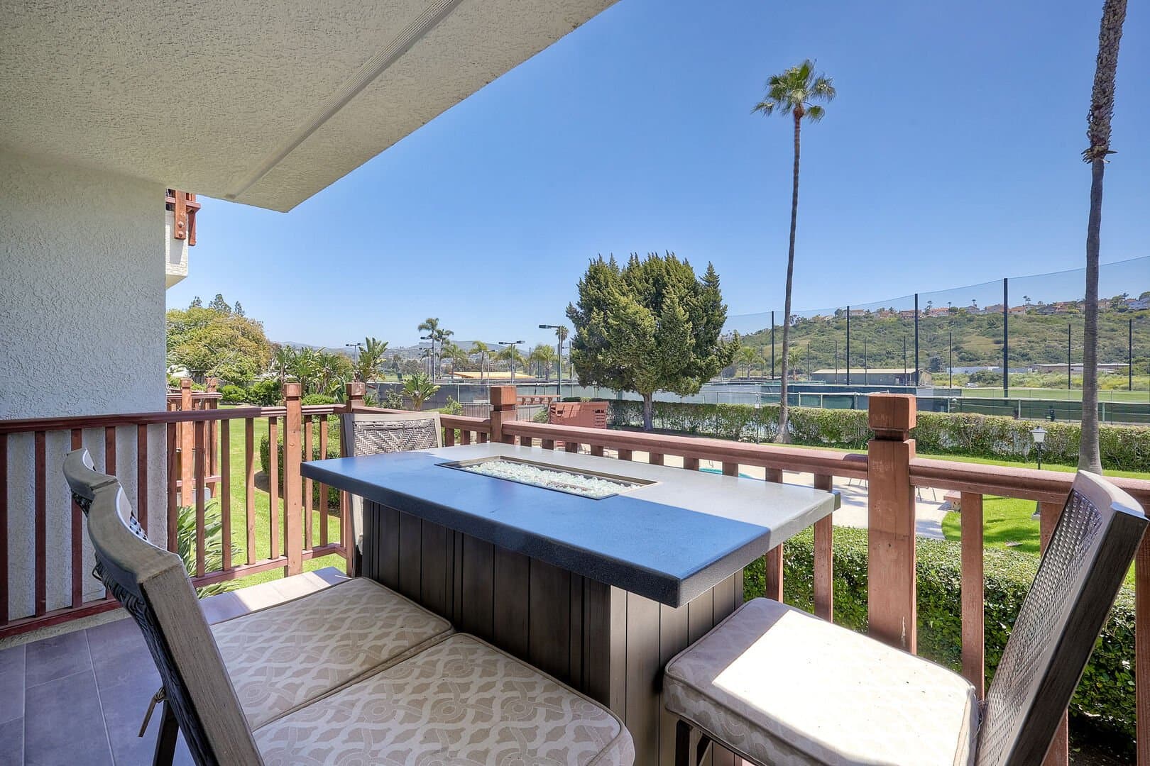 La Costa Lujo - Image 13