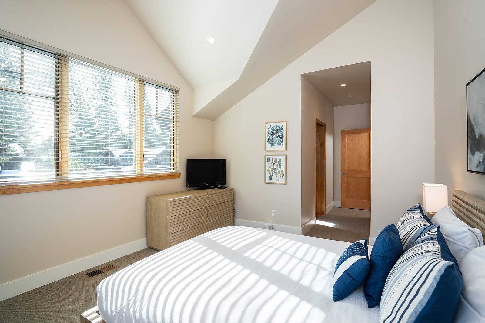 Sutter's Trail 11272 - Image 34