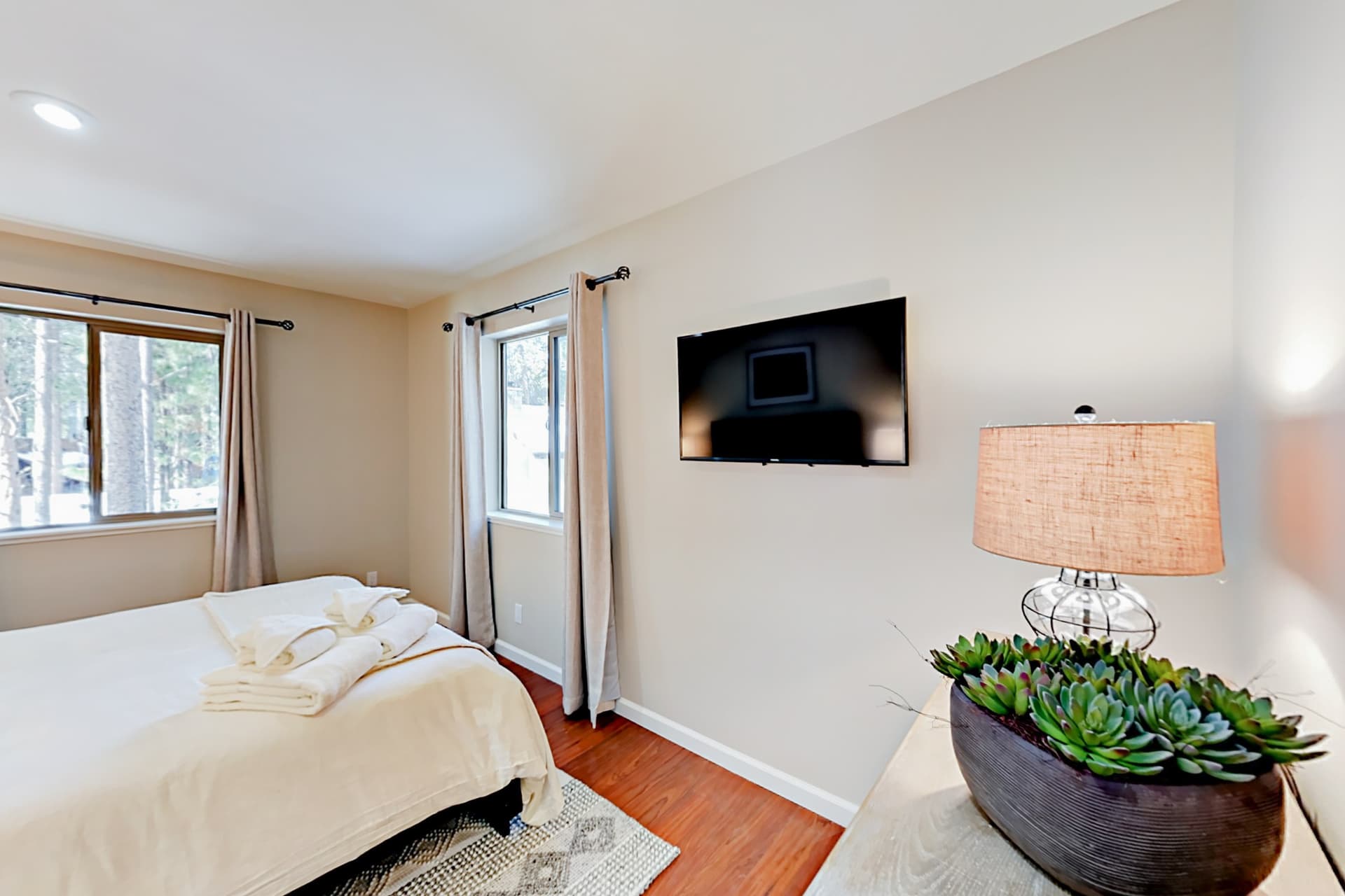 Cellador Charms Home - Image 18