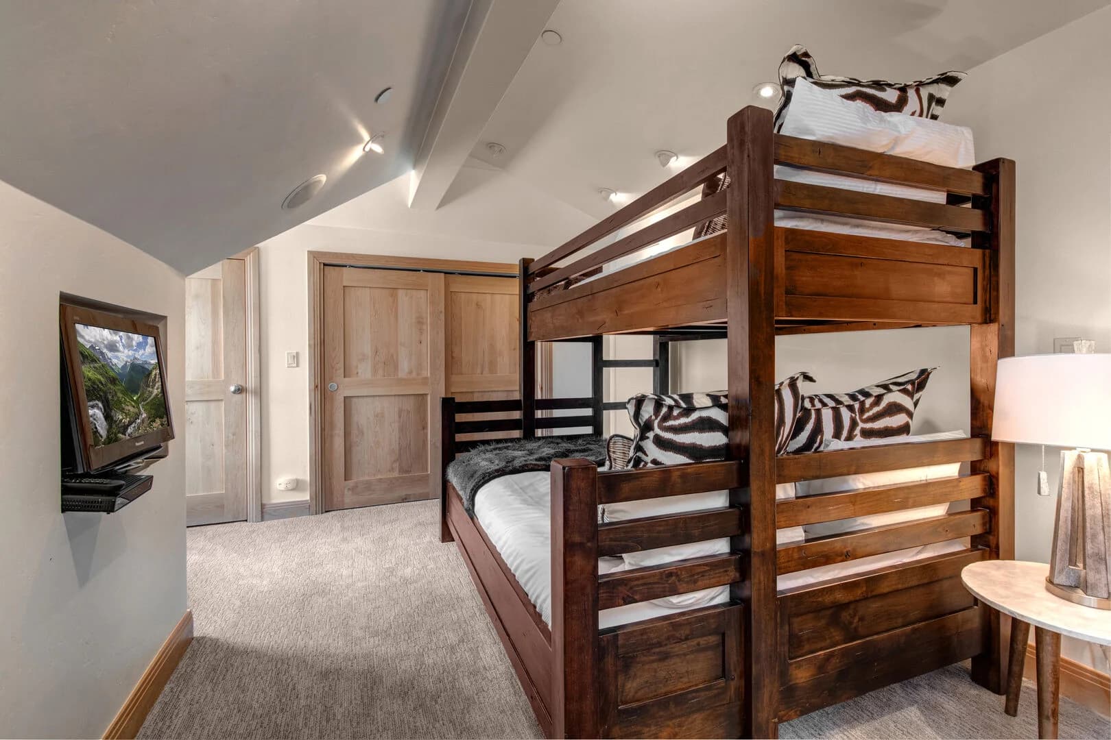 Snowdancer - Image 23