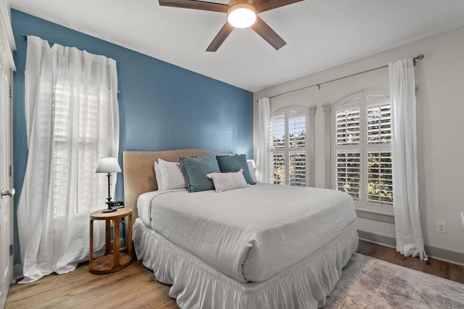 Sandy Buns - Image 23