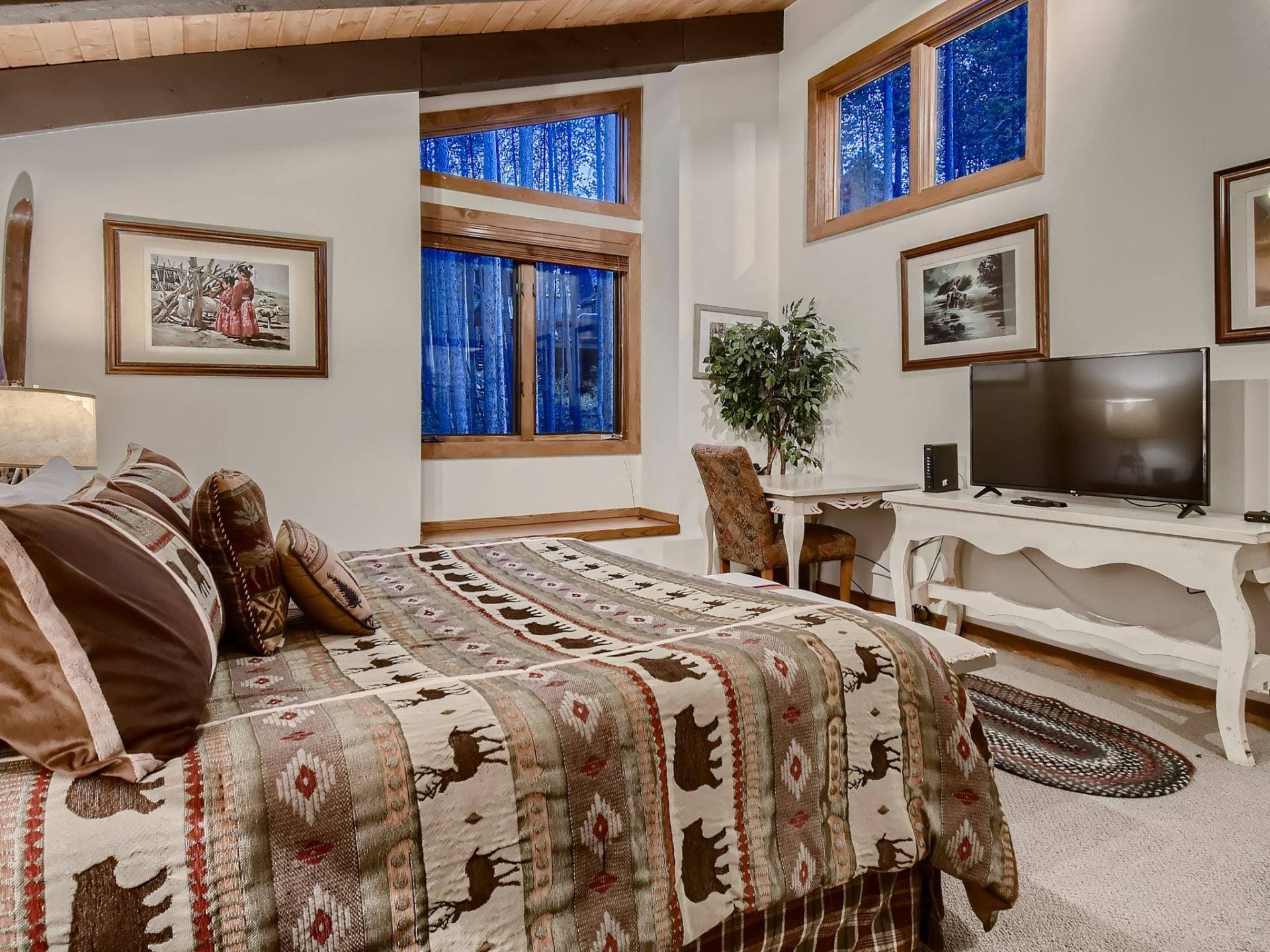 Breck Lodge House - Image 13