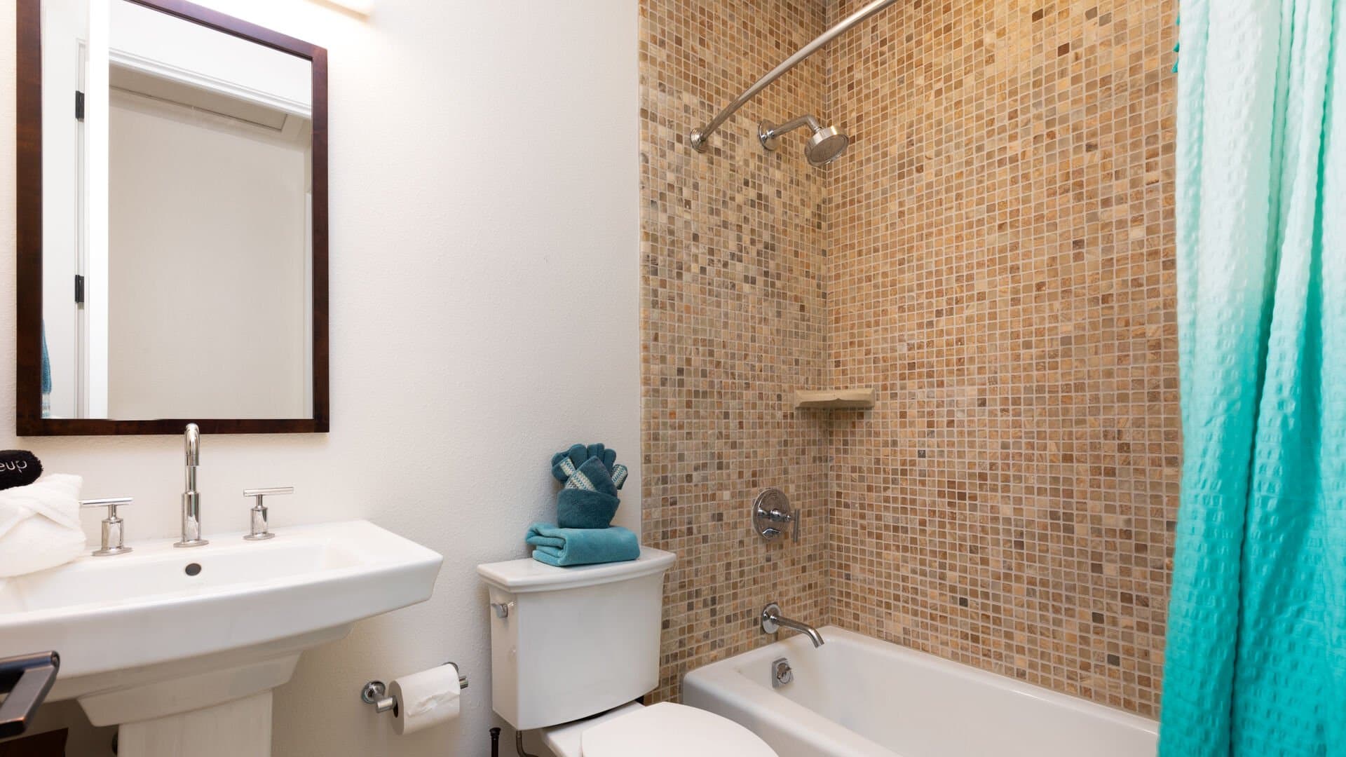 House of Light - Image 21