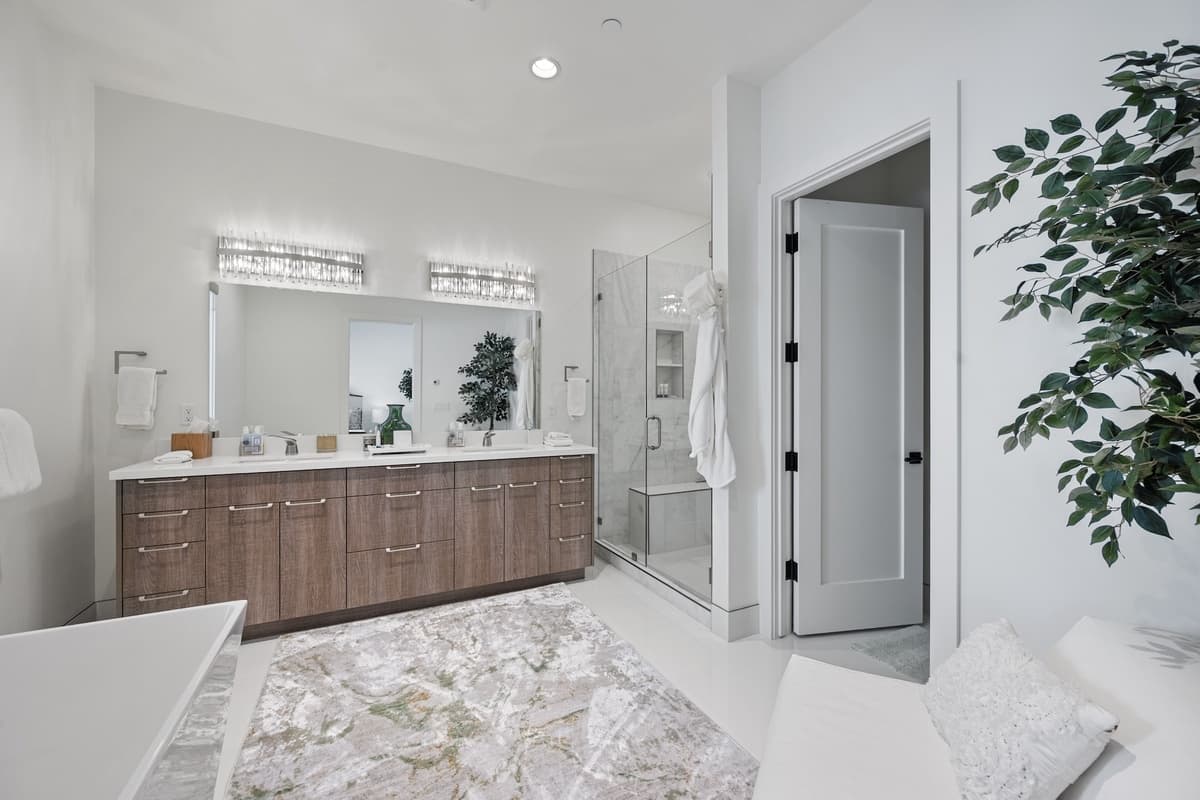 Quicksilver Haus - Image 65