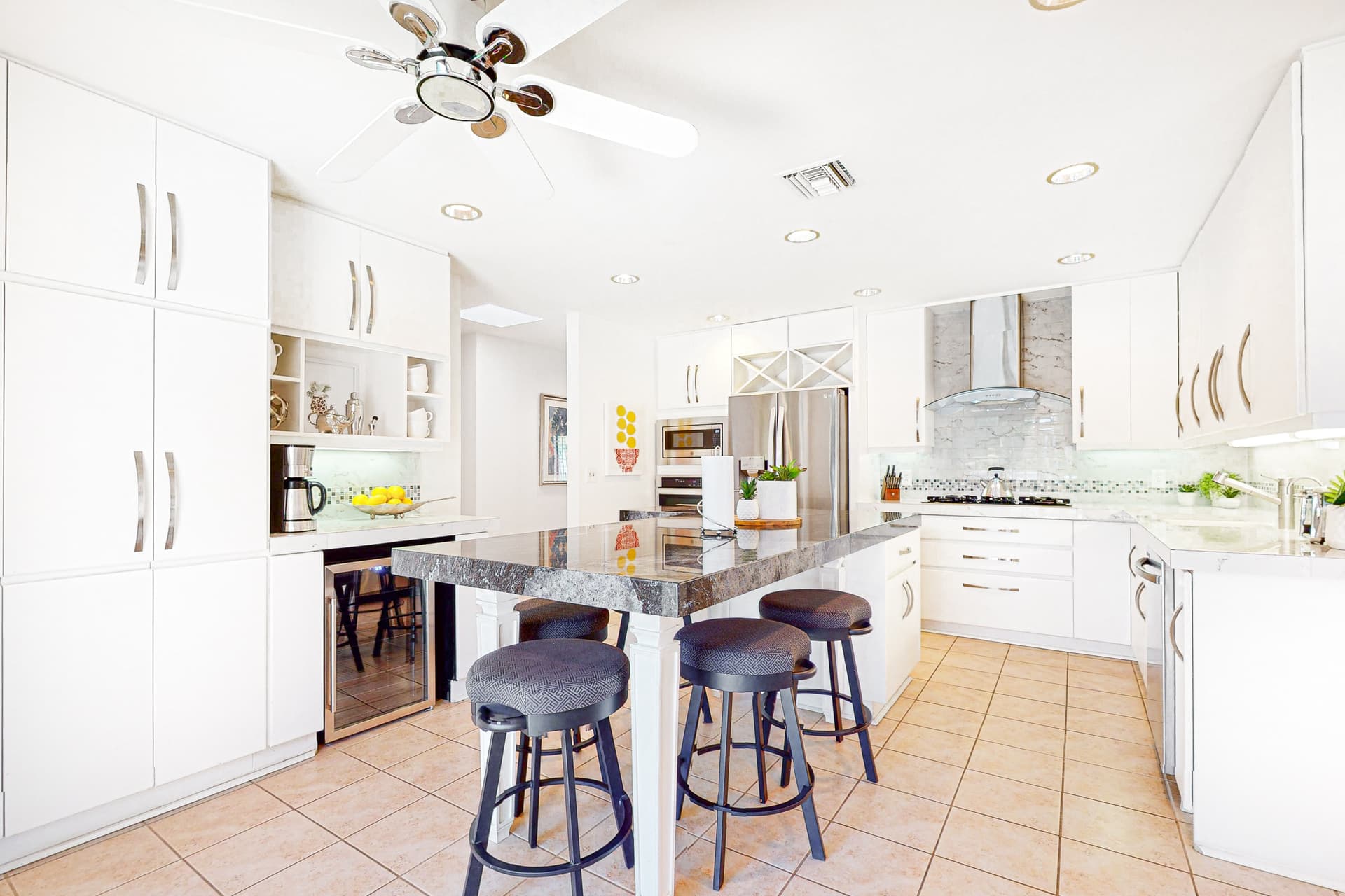 El Paseo Modern House - Image 3