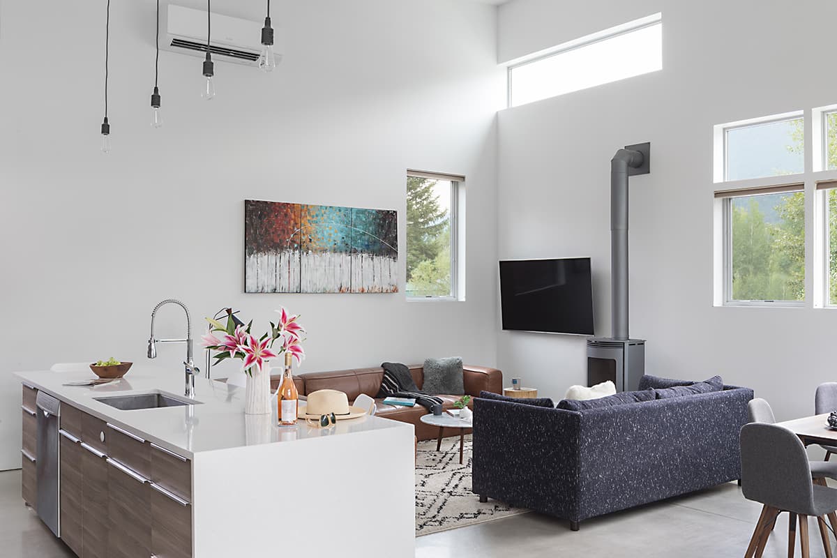 Yellow Mules Home - Image 2