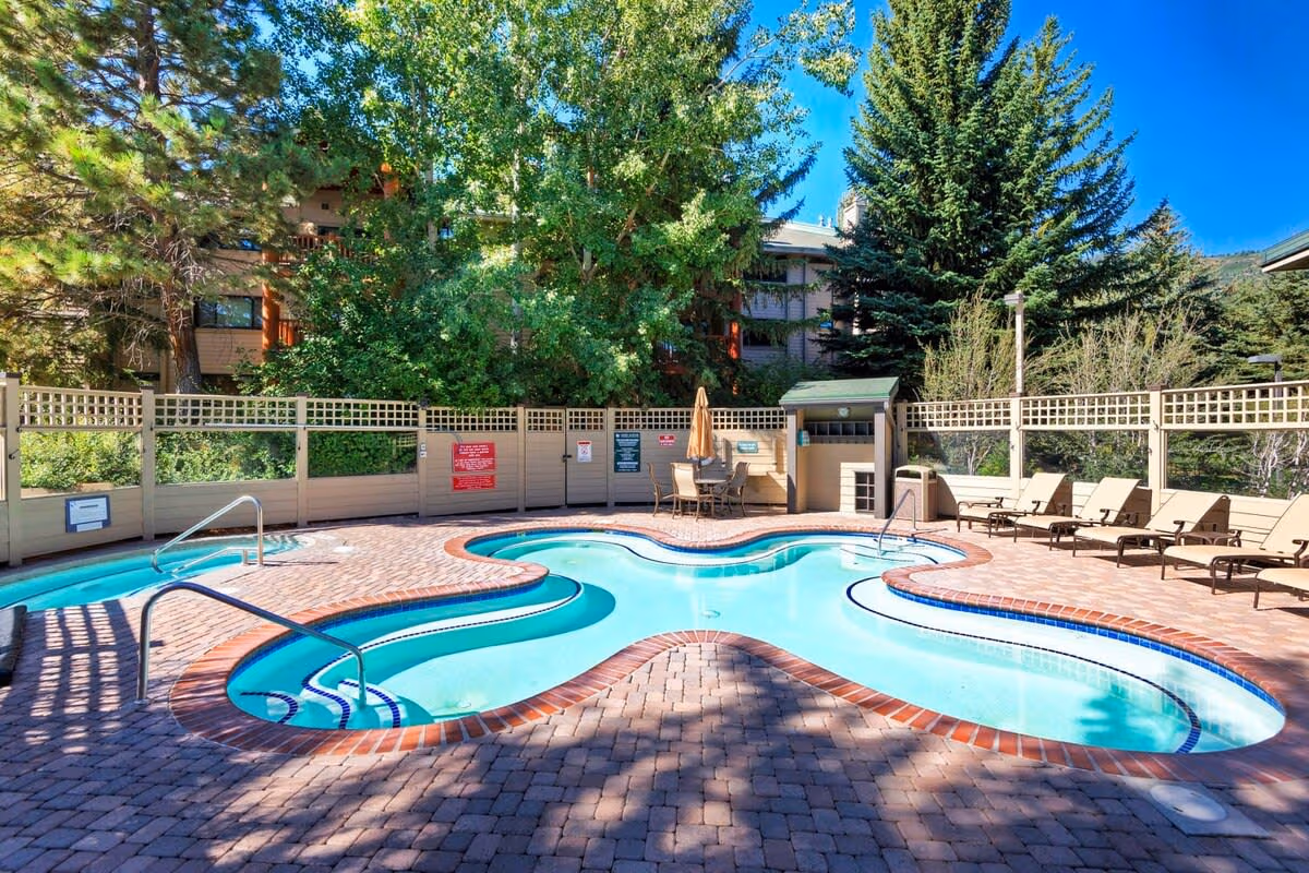 Powder View Chalet - Image 3