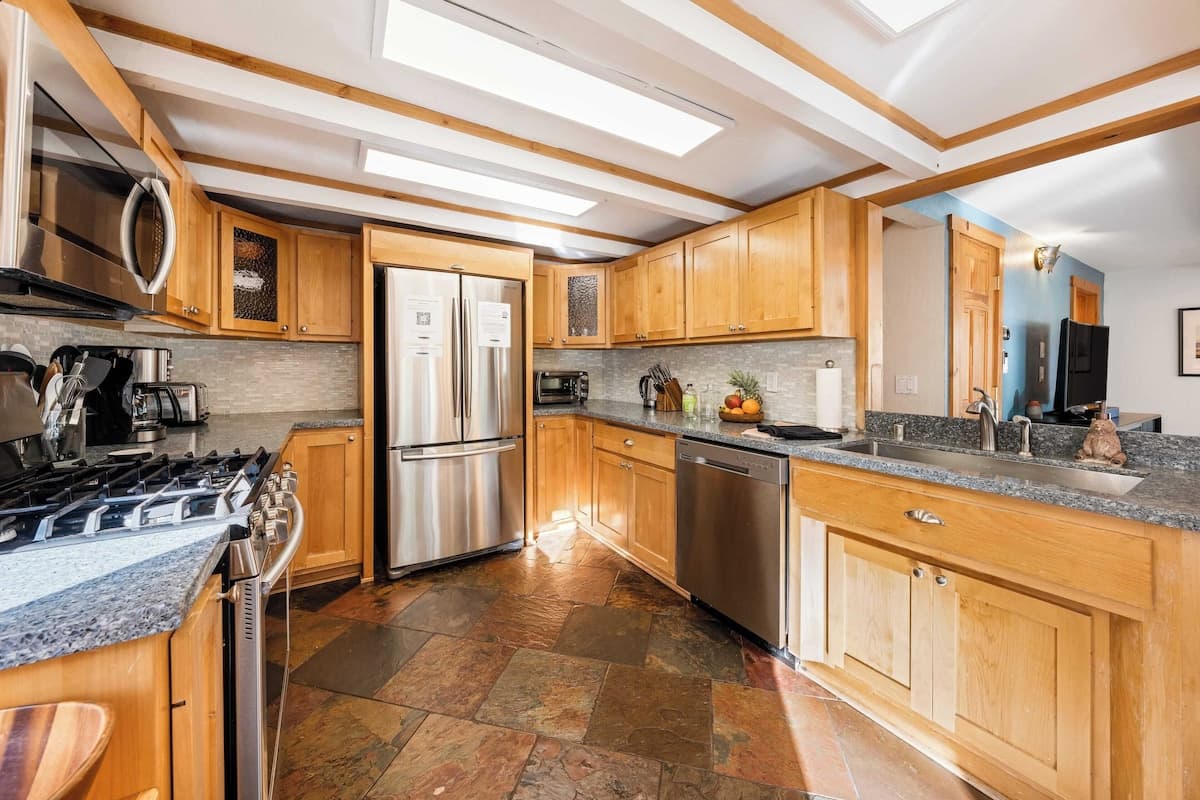 Timberline Haven - Image 13