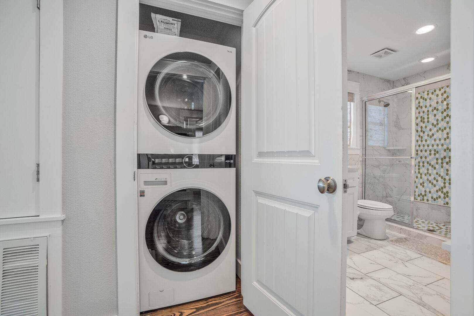 Pura Vida - Image 23