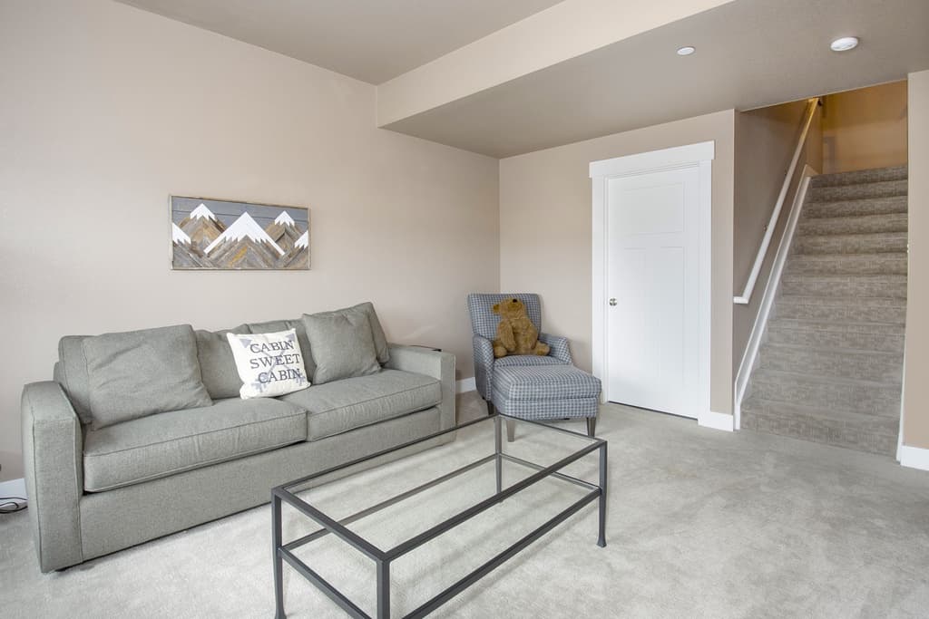 Sunset Summit Townhome - Image 22