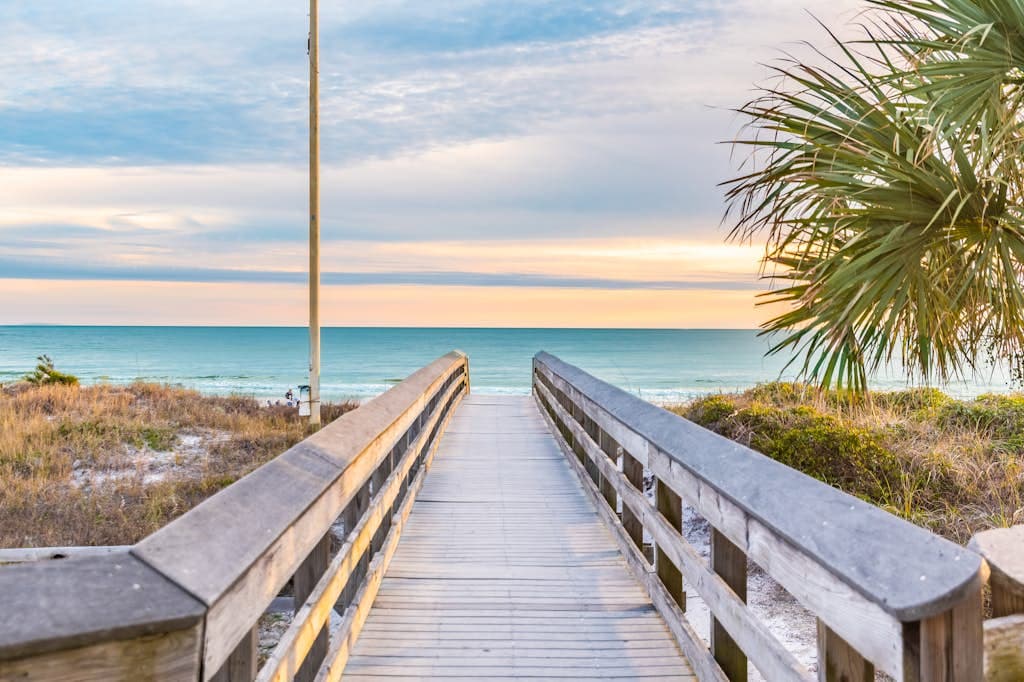 Shore Thing House - Image 40