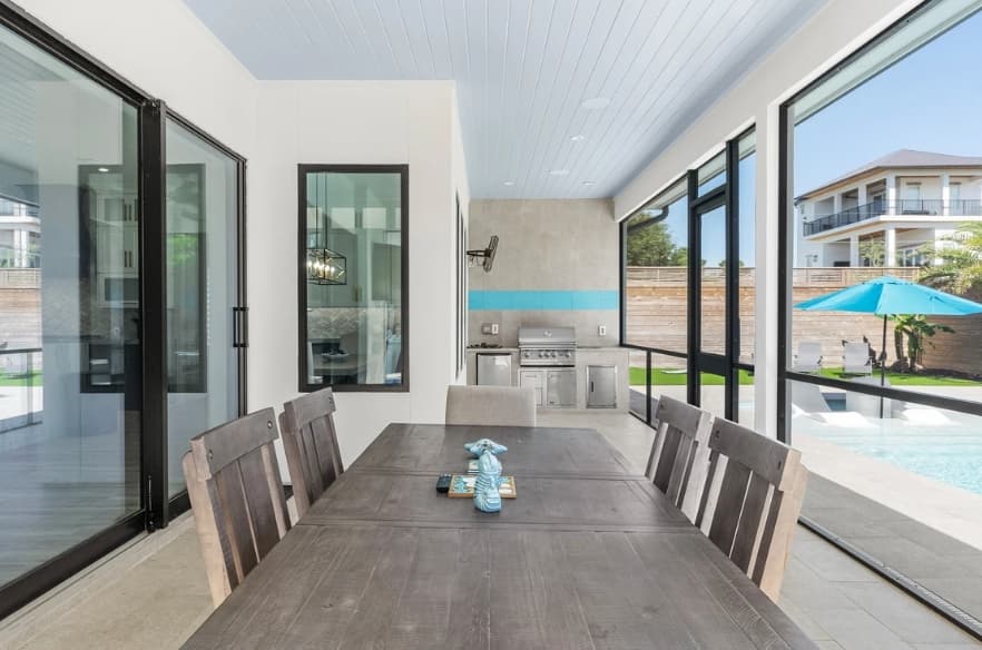 Happy by the Sea - Image 64