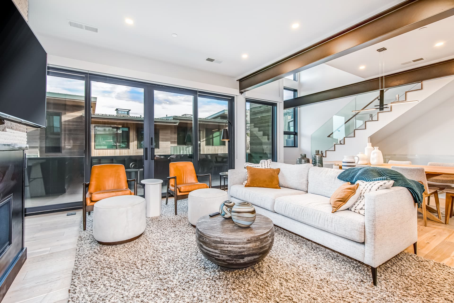 Ridgeline Elegance Place - Image 5