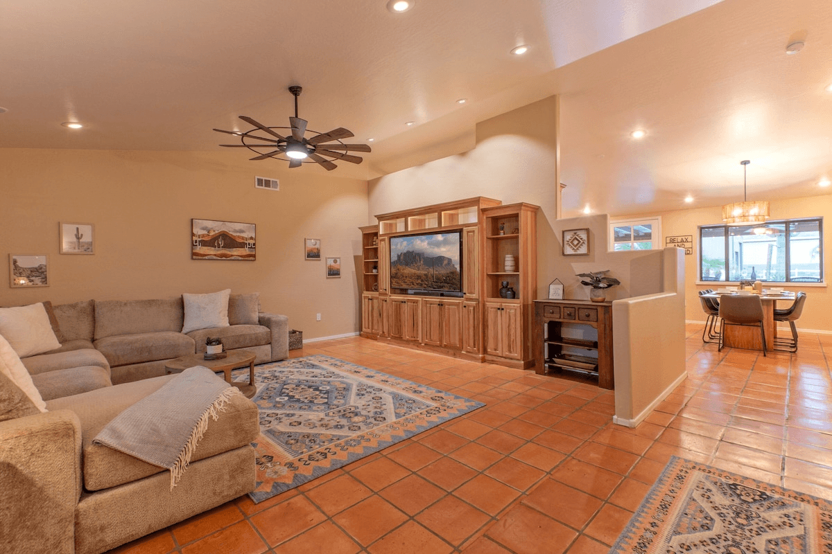 Adobe Ranch - Image 4