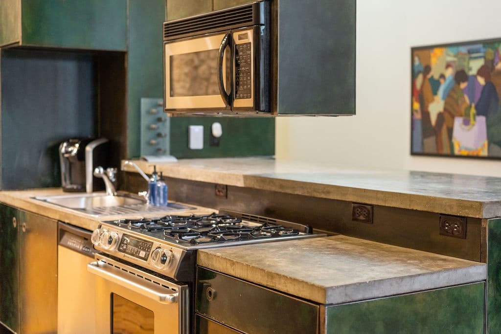 Loft On Congress Home - Image 11