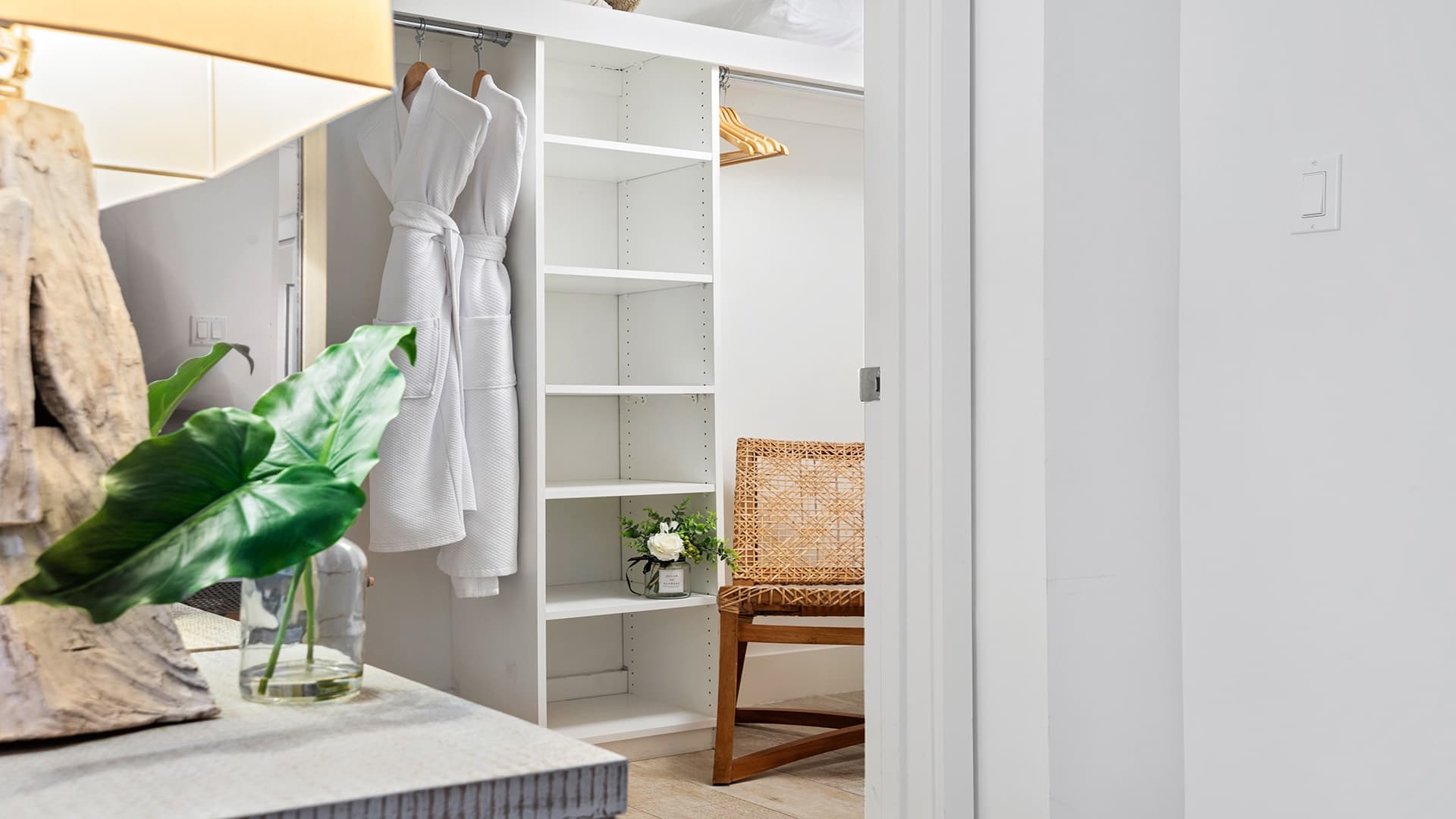 1 Hotel & Homes Residence #904 - Image 28