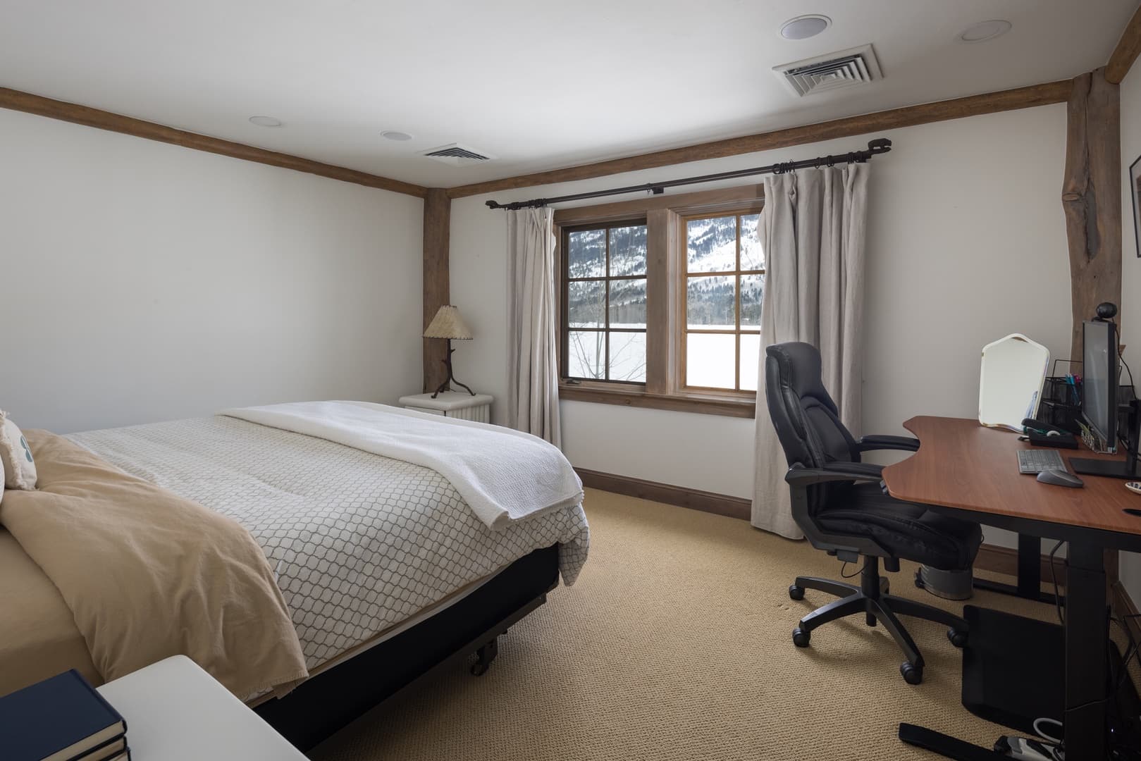 Bright Bear Lodge - Image 21