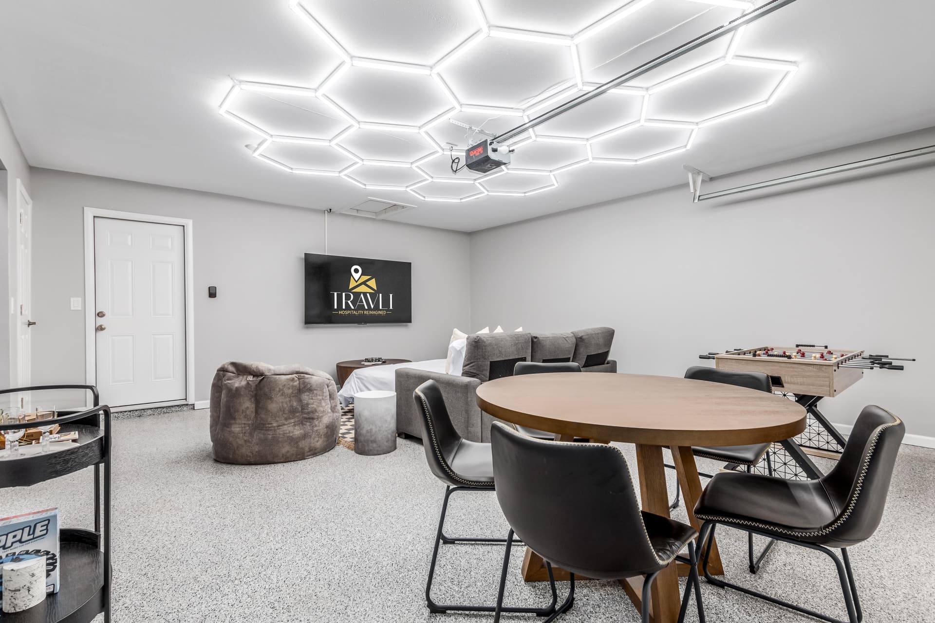 Monterey Retreat - Image 37