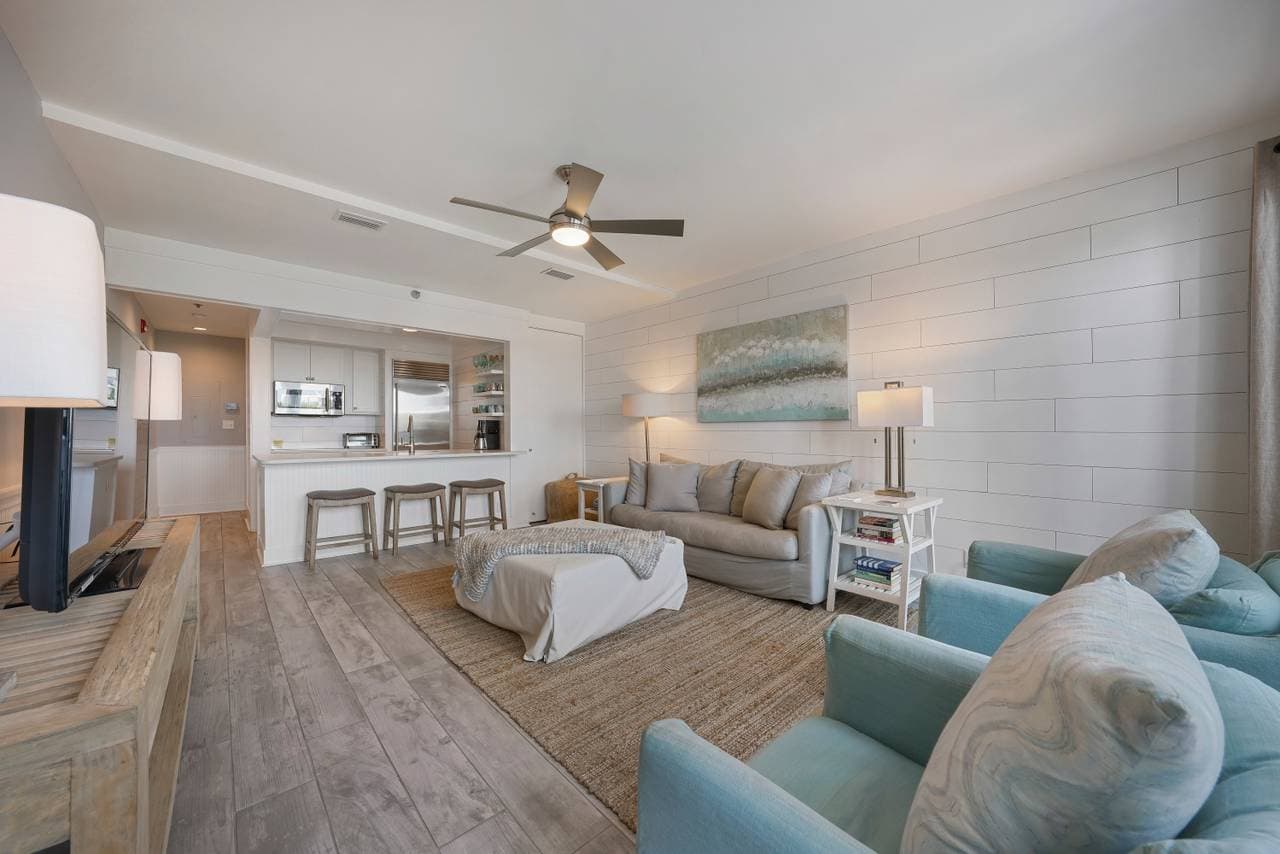 Above The Crowd Home - Image 5