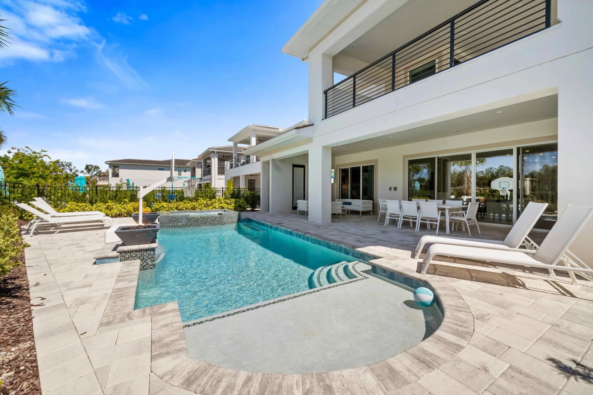 Majestic Club Mansion - Image 35