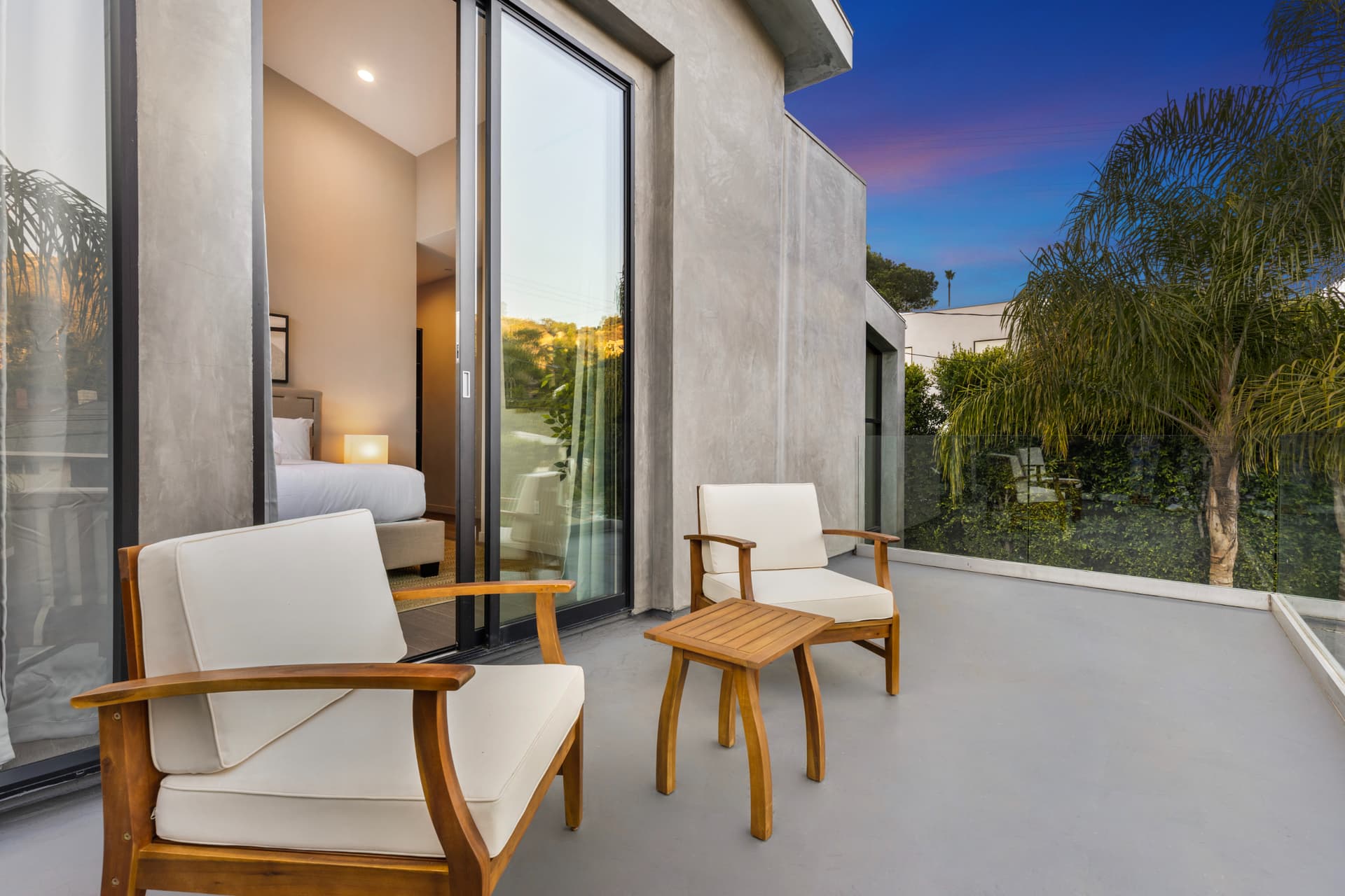 Coldwater Canyon - Image 19