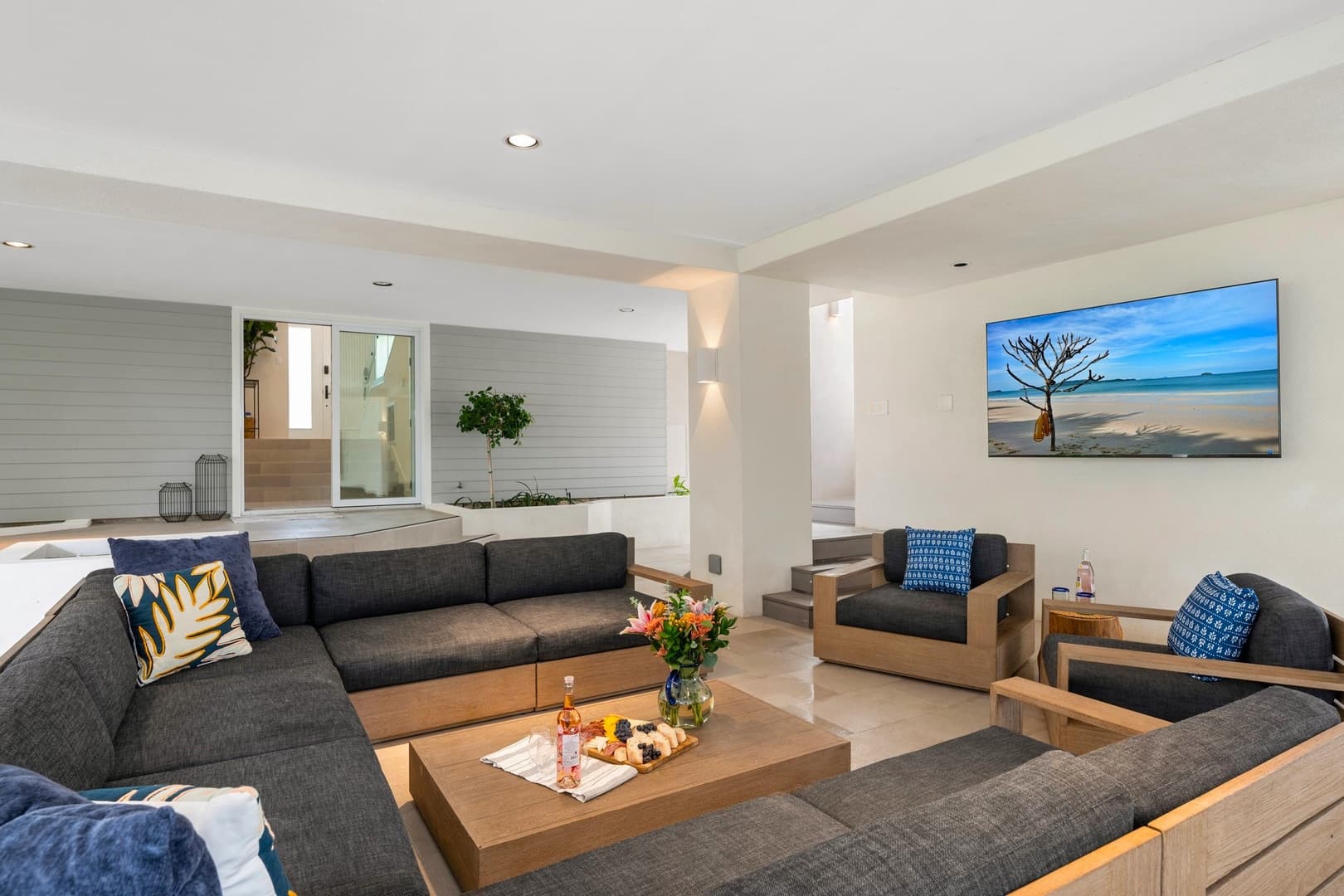 Shoreline Retreat - Image 31