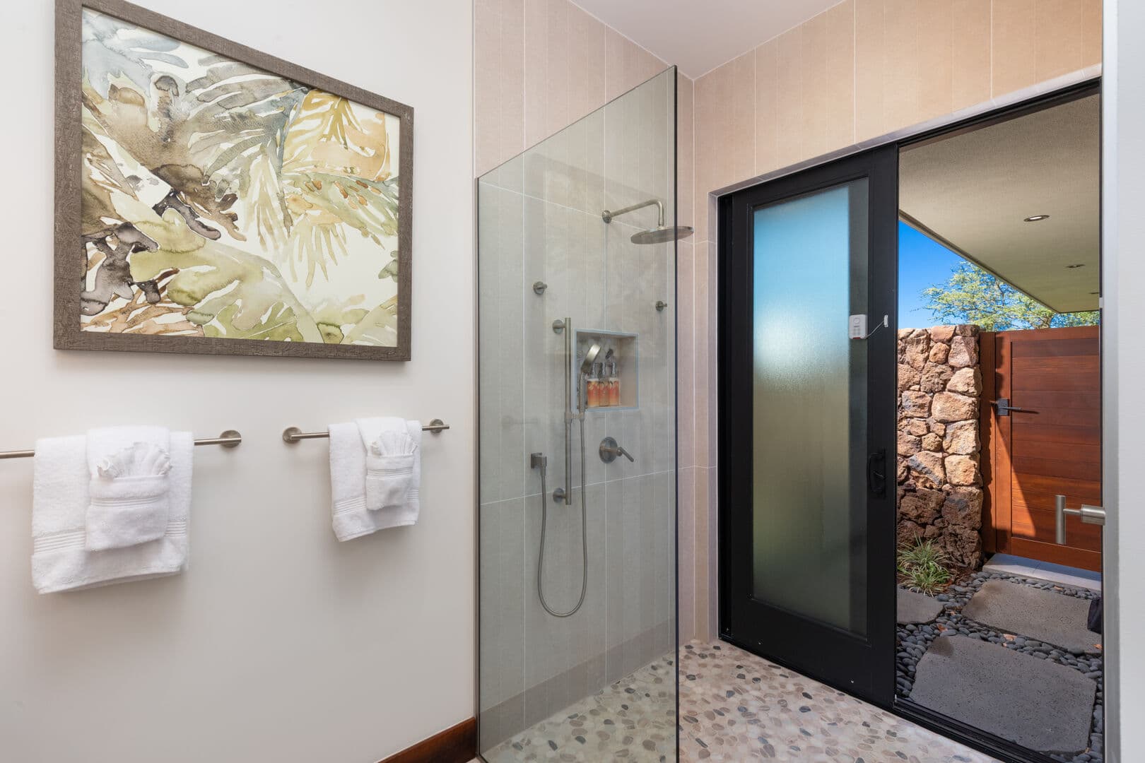 Hawaiian Elegance - Image 30